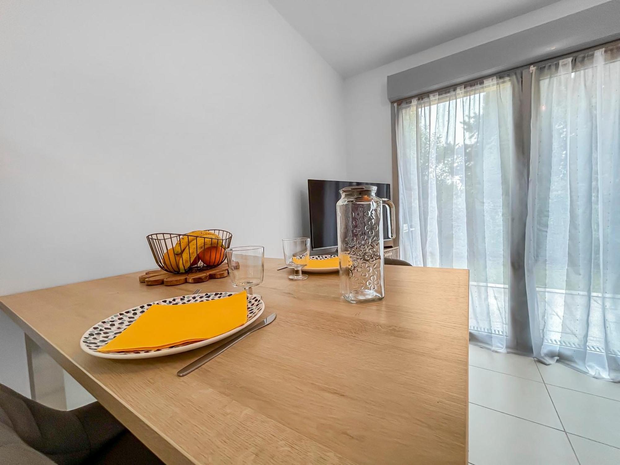 Vivez Lunel-Clim-Wifi Fibre-Parking Prive-Patio T2 Buitenkant foto